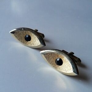Vintage Hickok Cufflinks Signed Goldtone Black Eye Classic Formal